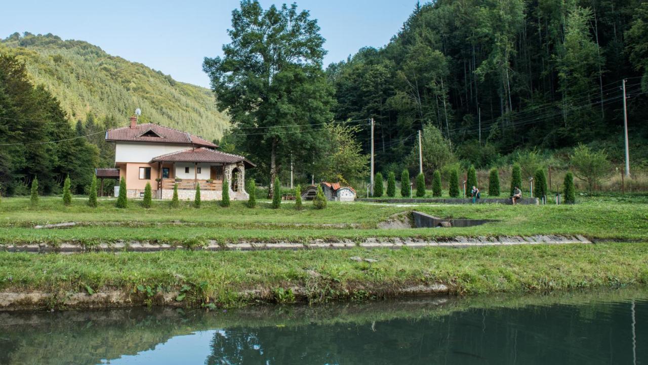 Къща За Гости Черна Река Ribarica Exteriér fotografie
